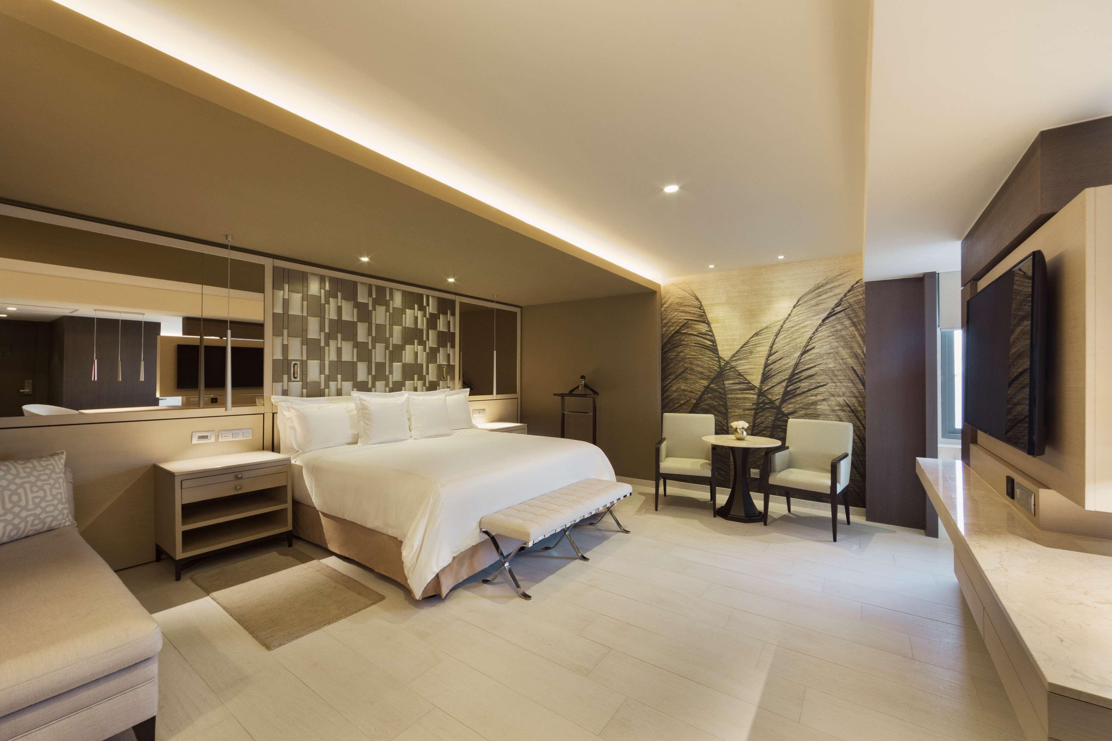 El Embajador, A Royal Hideaway Hotel Santo Domingo Bagian luar foto Deluxe Room