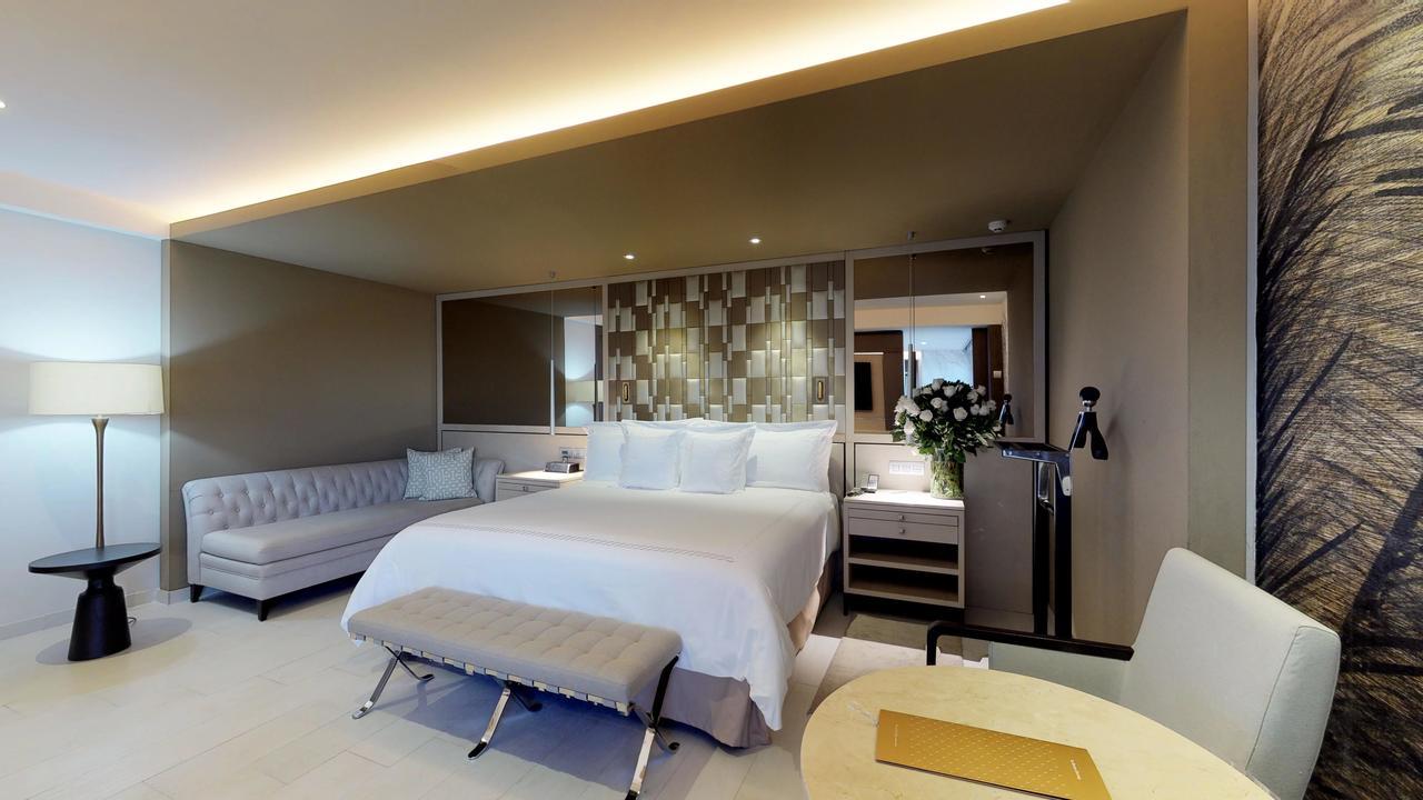 El Embajador, A Royal Hideaway Hotel Santo Domingo Bagian luar foto Deluxe Room